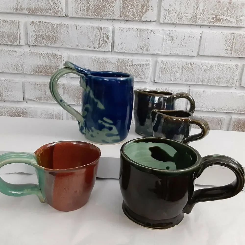 Collectors Pottery Signed Group of 5 NOTE